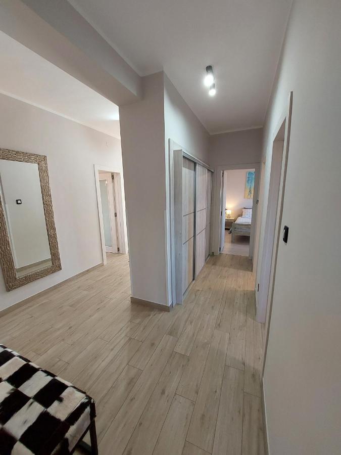 Family Apartment Cathy Galižana Eksteriør billede