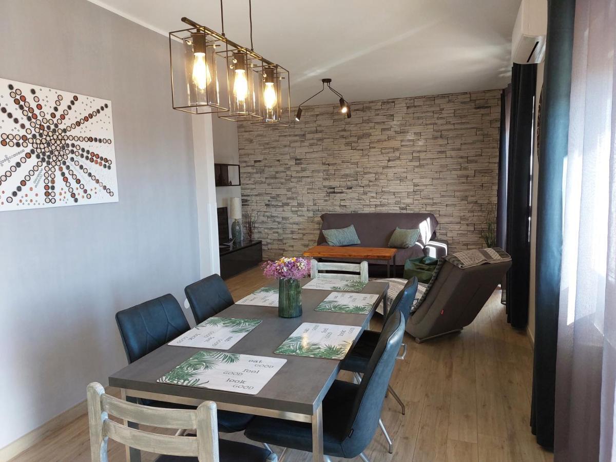 Family Apartment Cathy Galižana Eksteriør billede
