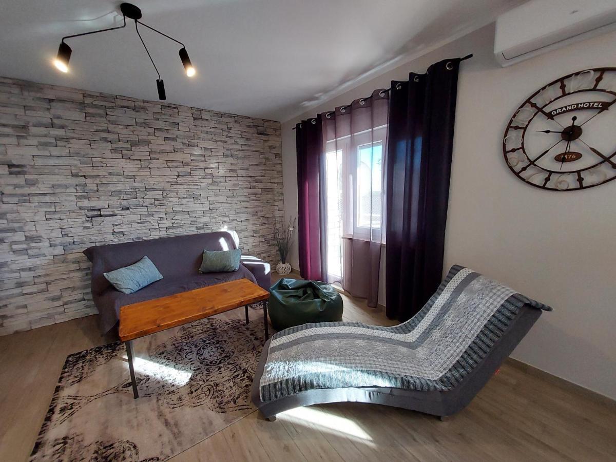 Family Apartment Cathy Galižana Eksteriør billede